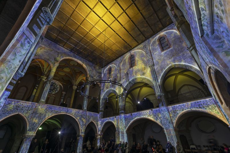 Lichtinstallation Genesis Regensburg Diözesanmuseum St. Ulrich Foto: altrofoto.de